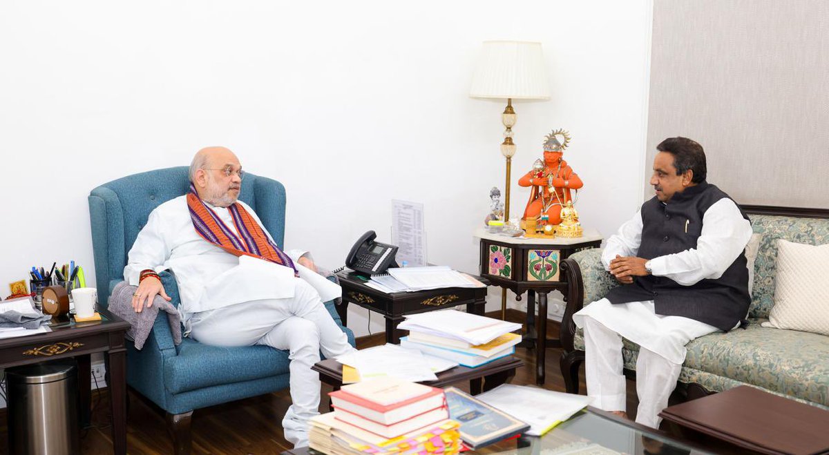 PKhandelwal_MP's tweet photo. कल माननीय गृह मंत्री श्री अमित शाह जी से सौजन्य भेंट की तथा दिल्ली में विकास एवं देश के व्यापारियों के मुद्दों पर सार्थक चर्चा हुई । 

आभार श्री @AmitShah जी। आपका मार्गदर्शन एवं स्नेह सदा ही प्रेरणा का स्रोत रहा है और आपसे बातचीत के बाद कार्य करने हेतु नई ऊर्जा एवं उत्साह का संचार होता है ।