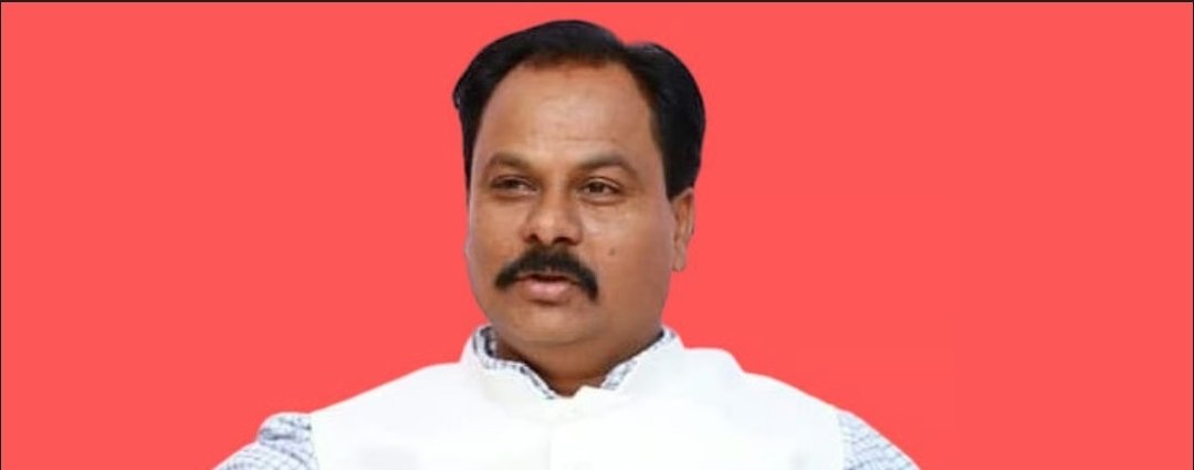 Save SGNP tweet media