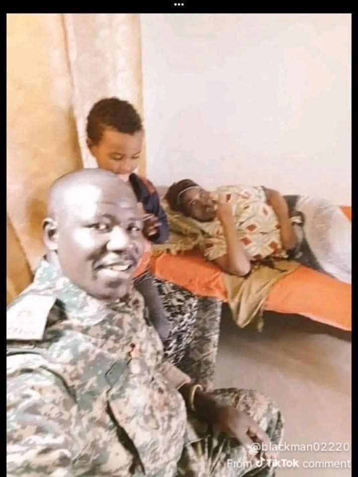 karimasad24's tweet photo. @EngNaaji Reer failed state carurtan Amisom idinka dhashay rerkee sheegan donan ha laga jawabo 😀😃😃 https://t.co/tgcURDNZ2b