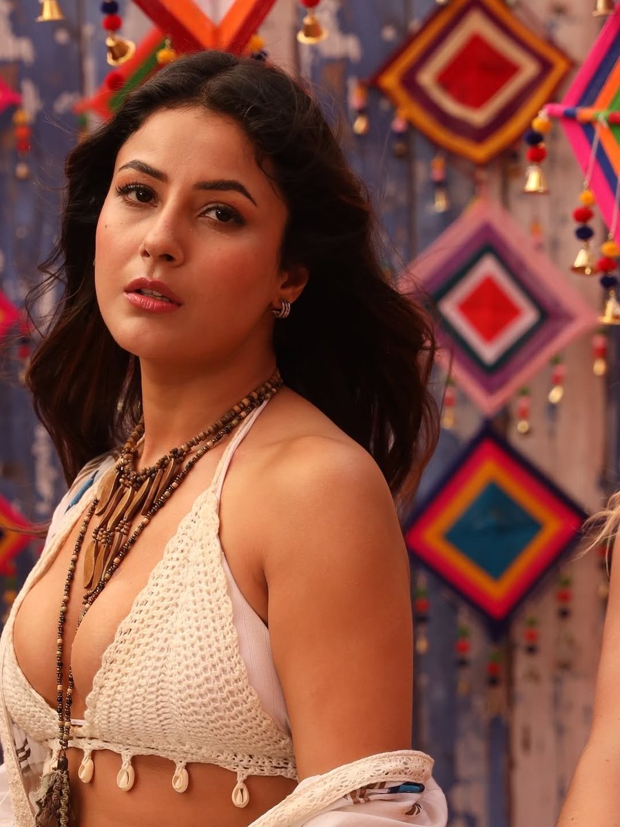 _TMShehnaazGill's tweet image. Queen 👑 
#ShehnaazGill