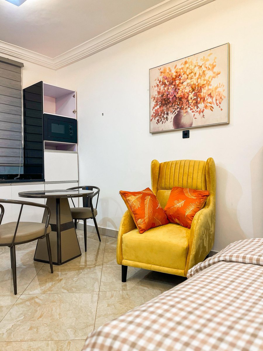 Jkoduko's tweet photo. 500gh Per night Airbnb/Shortlet ( East Legon Hills 

+Good Access Road 
+Free WiFi 
+Gated &amp; Secured Parking 
+247 Surveillance 
+Back up Power Plant 
+Free Laundry 

WhatsApp O540222652 to reserve ( Payment validates reservation https://t.co/5fnc6vcLKk