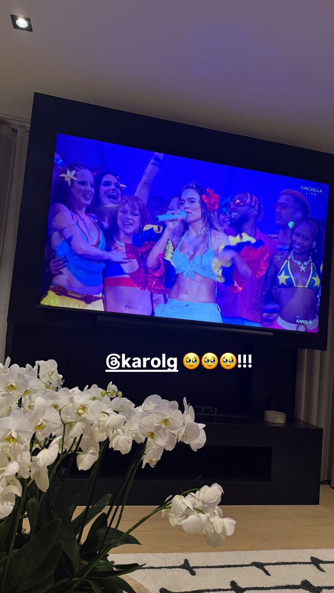 Kenia Society tweet media