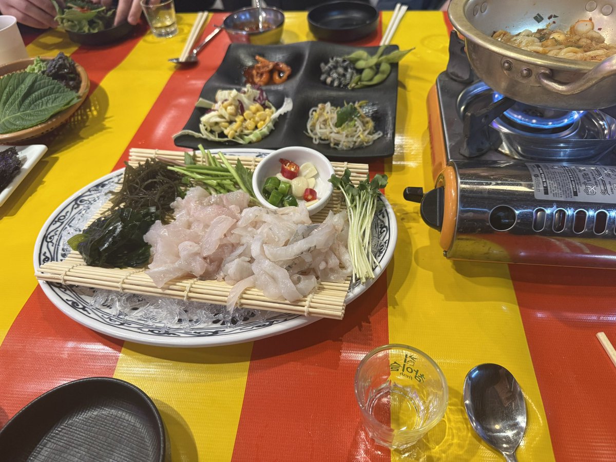 Elle_Arin's tweet photo. 숙취…. https://t.co/t1RVvE8v6r