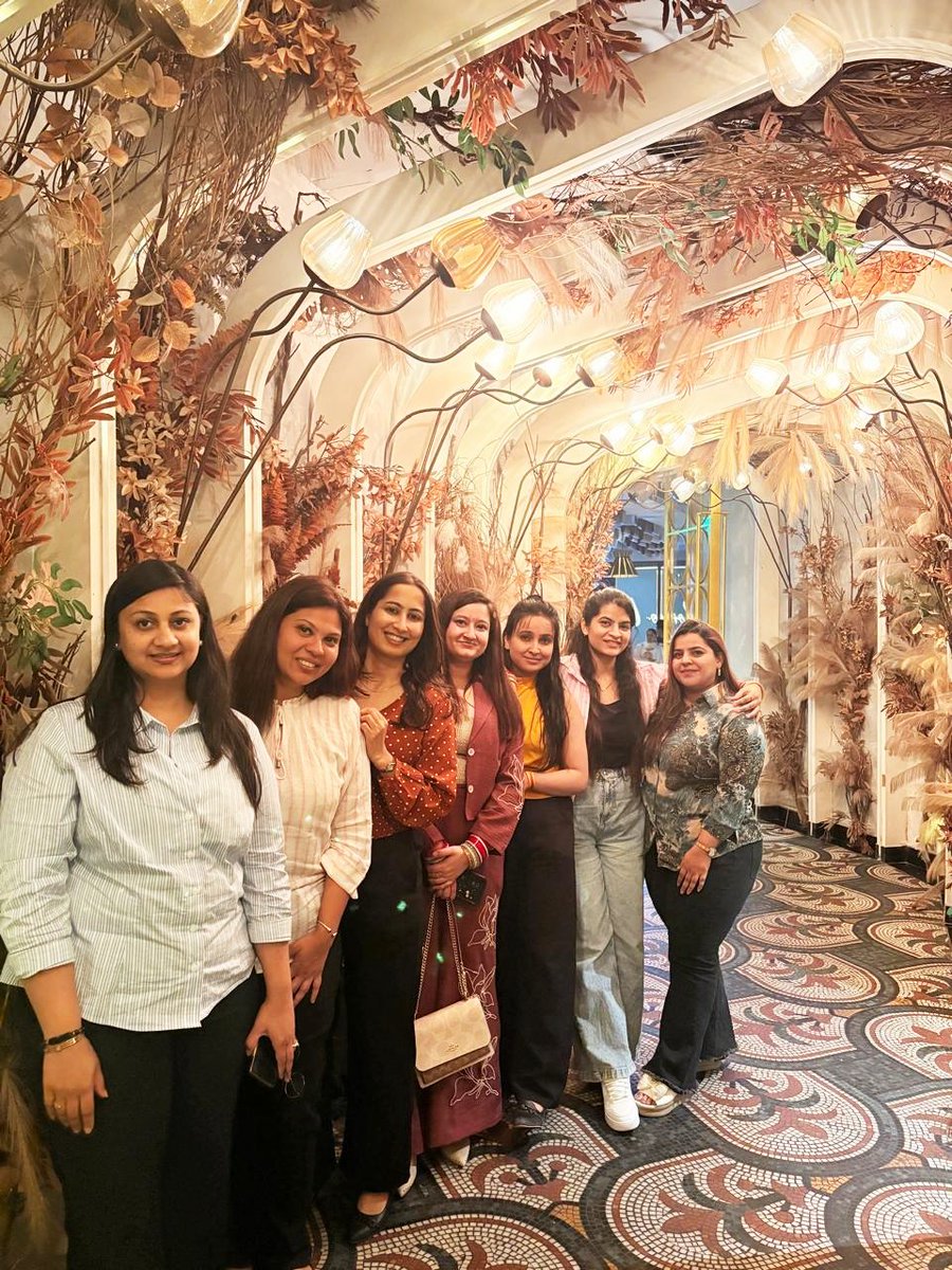 mastersoftwares's tweet photo. Celebrating women who handle deadlines by day and shine by night✨

Strong, talented &amp; finally taking a well-deserved break and owning it. Master Software Solutions hosted a dinner to celebrate the strength, courage &amp; hard work. 

#WomenAtWork #TeamVibes #MasterSoftwareSolutions https://t.co/i9HTBJekRv