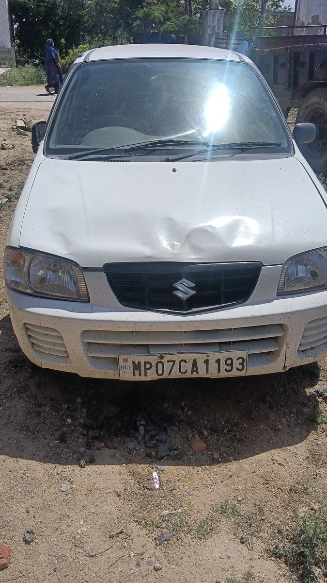 थाना सिविल लाइन पुलिस ने अवैध शराब परिवहन के खिलाफ कार्रवाई करते हुए अल्टो कार से 30 पेटी देशी शराब जब्त की है।

👉  270 लीटर शराब (कीमत करीब ₹1.20 लाख) बरामद हुई।

✅ वाहन और शराब जब्त कर अज्ञात आरोपी के खिलाफ आबकारी एक्ट के तहत मामला दर्ज किया।

#MPPolice
#DatiaPolice
#दतिया