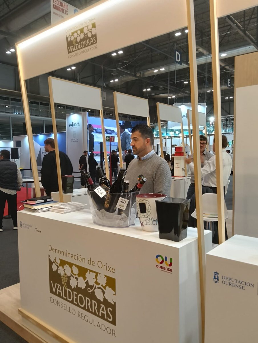 MoVinoDO's tweet image. Valdeorras exhibe en #Madrid su apuesta por los vinos de calidad con 25 referencias en el Salón Gourmets 2026
goo.su/UNLRL
@CRDOValdeorras #vino #inoDO #DenominacióndeOrigen