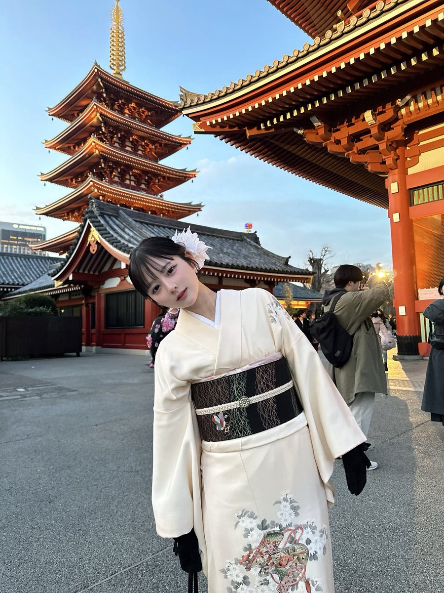 栞麗（しおり） tweet media