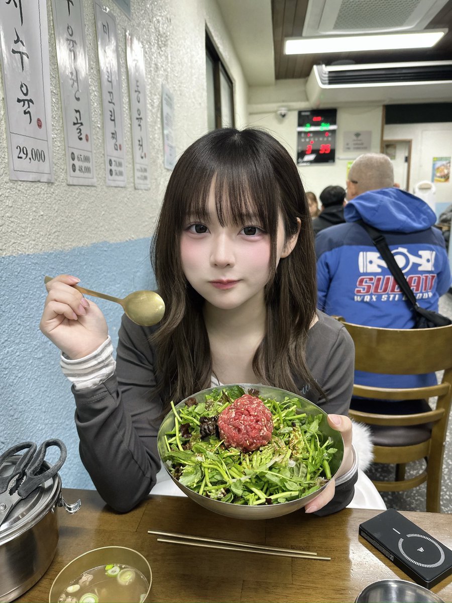 栞麗（しおり） tweet media