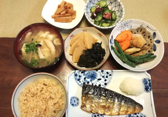 EGK ばもすたいよう tweet media