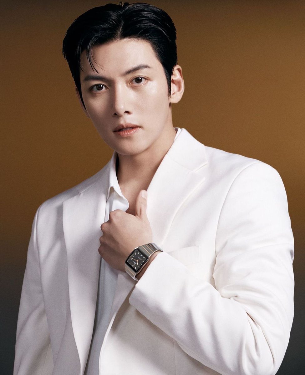 kdramahotgists's tweet image. The 62nd Baeksang Arts Awards nominations are out, and Ji Chang Wook didn’t get nominated even after his stellar performance in The Manipulated.

Why? Who did he offend in the industry that they seem determined to overlook him, no matter how hard he works? 

I’m so angry right