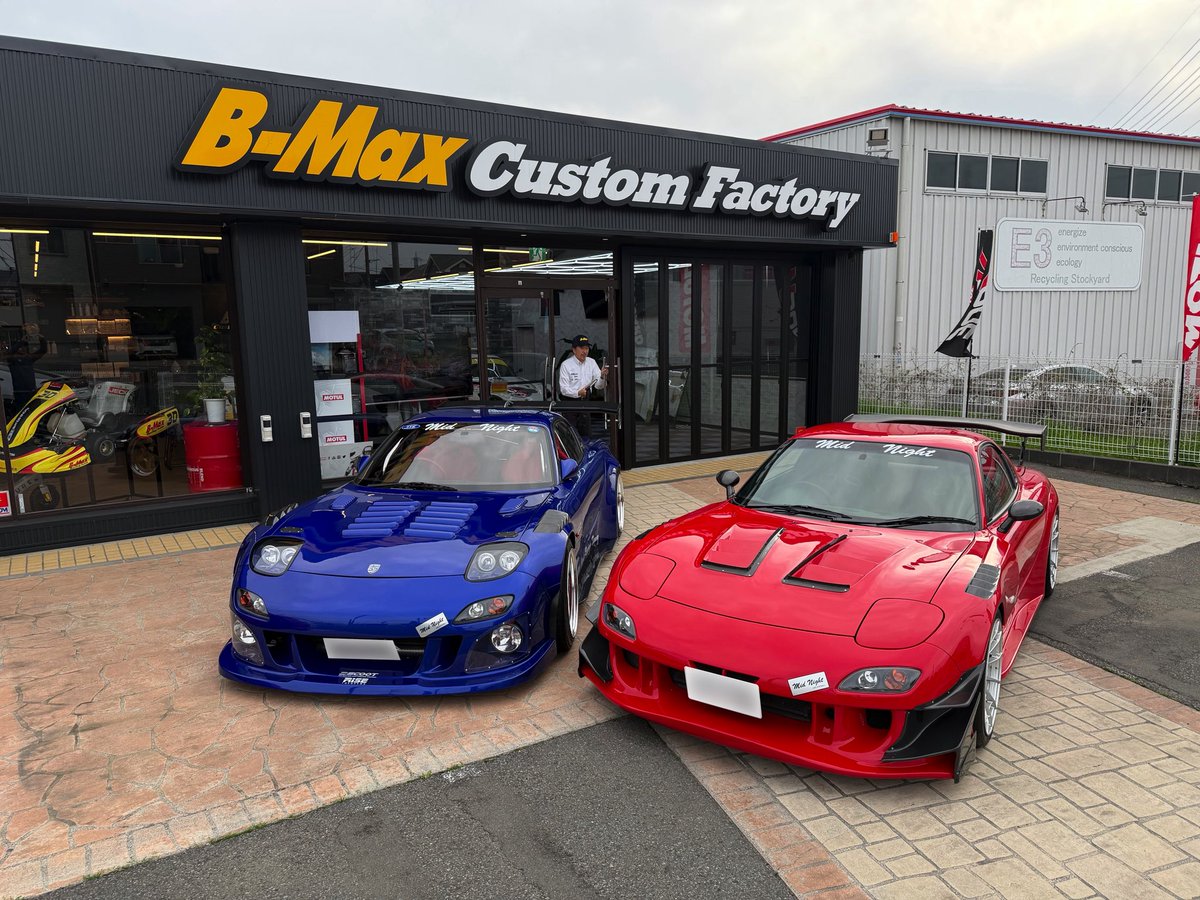 bmaxcf's tweet photo. 🅱️B-Max Custom Factory

Mid Night Racing Teamの会長が久しぶりにご来店。2台揃って色々なアングルで記念撮影📸

#midnightracingteam
#BmaxCustomFactory https://t.co/OtcmxmIAGR