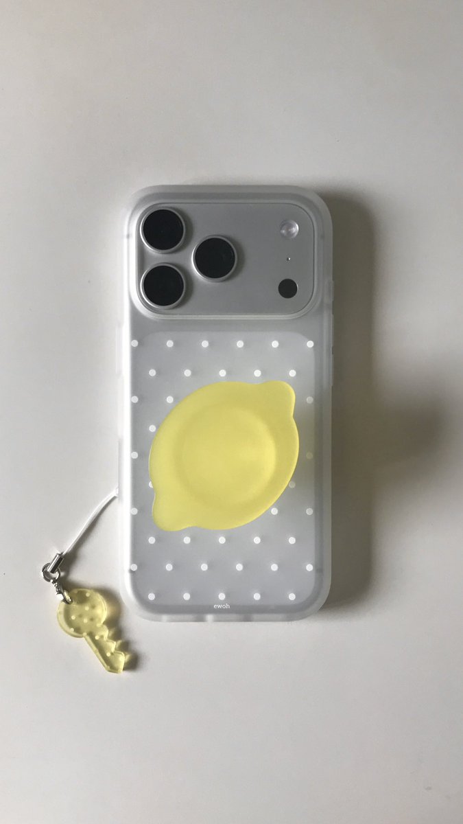 sincere1ytrue's tweet photo. 🍋 https://t.co/cbz6OddavX