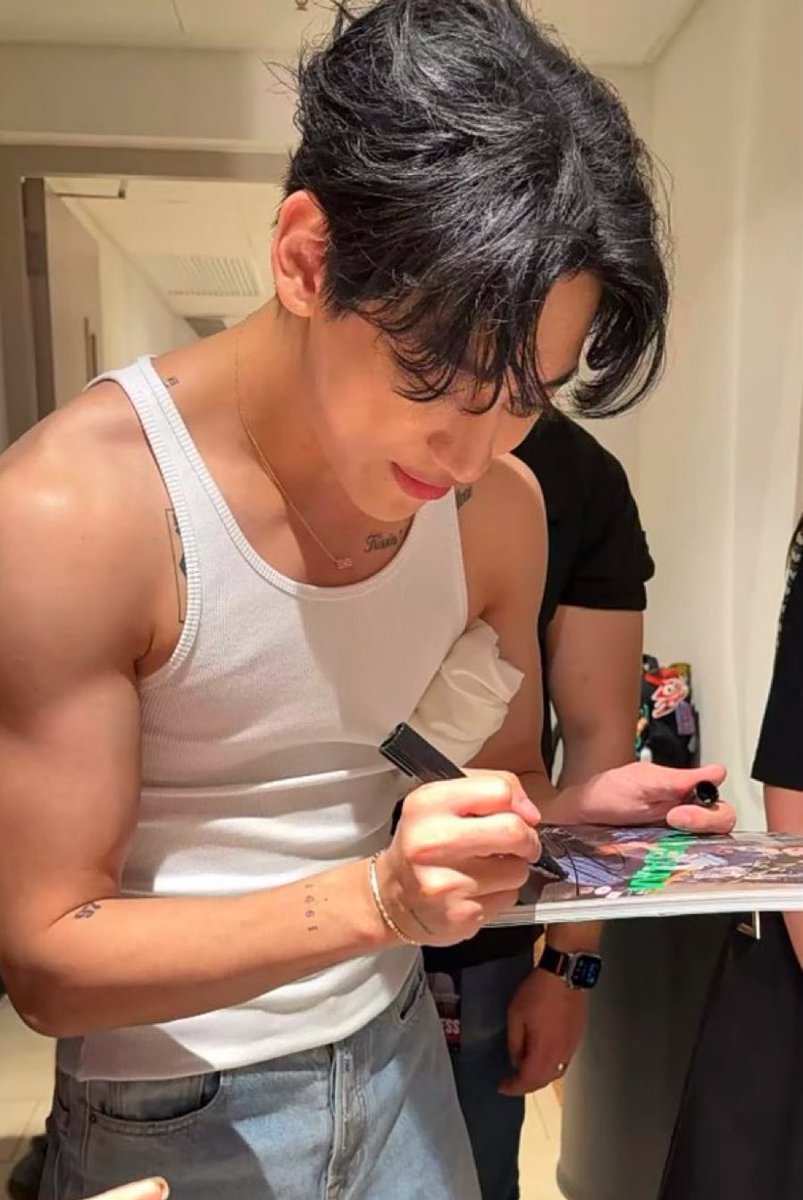 𝗕𝗮𝗺𝗕𝗮𝗺𝗕𝗼𝗼𝘀𝘁𝗲𝗿 ∋∈ tweet media