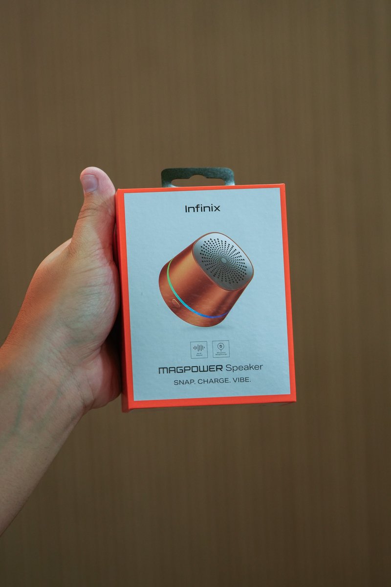 gogiinc's tweet image. Infinix Note 60 Pro is here with Snapdragon 7s Gen 4, 144Hz AMOLED display, and a massive 6500mAh battery. Premium features, decent pricing, and serious gaming power make this a mid-range disruptor.

Special box with free stuff 

#InfinixNote60Pro #Infinix #SmartphoneLaunch