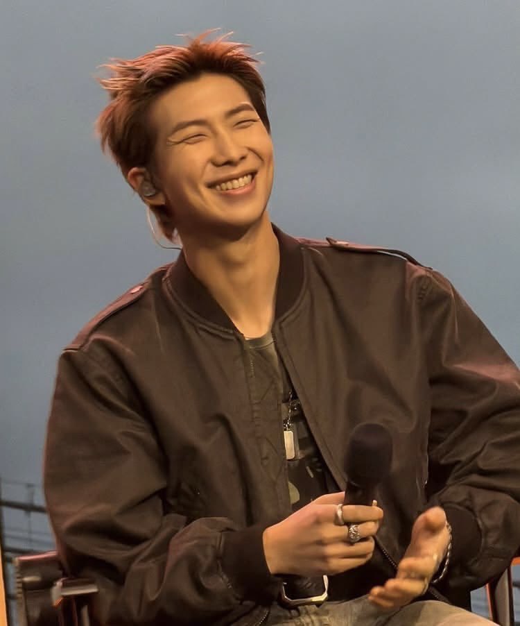  . ݁⋆ lishie 𖣂 ݁˖ . ݁ tweet media