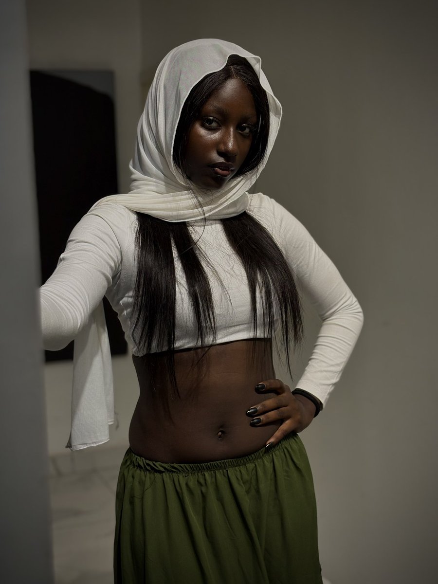 Claire 💙 tweet media