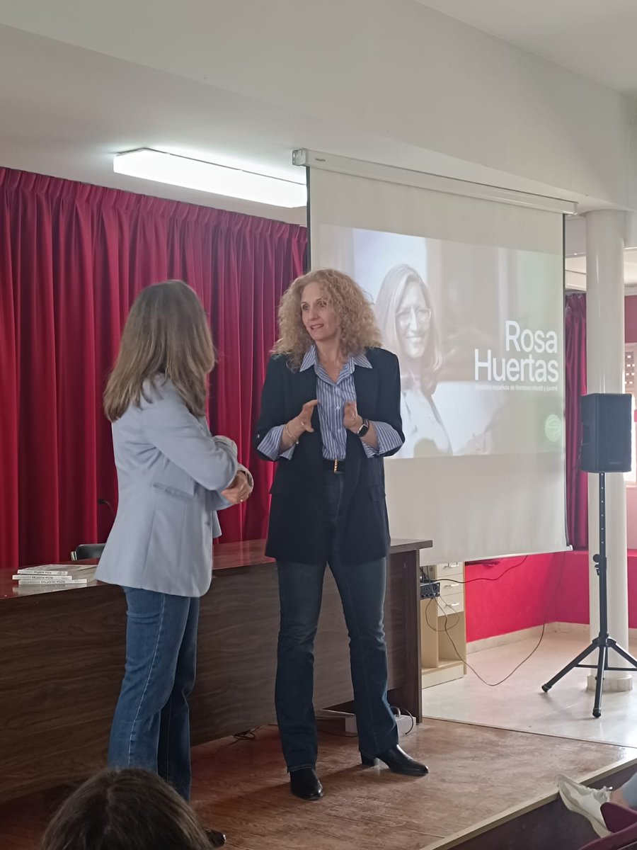 IES GREGORIO PRIETO tweet media
