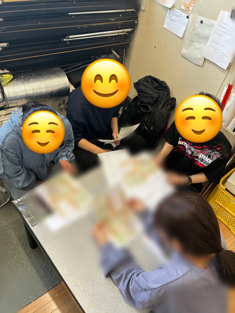gandaiolc's tweet photo. 岩手大学オリエンテーリング部です！

本日地図読み体験会🗺️を行いました。
なんと新入生が3人来てくれました😊

来週の月曜日にも地図読みを行うので、気になる方はオープンチャットへ！！

#春から岩手大学
#オリエンテーリング
#新歓
#岩手大学 https://t.co/3w2ONDrXsm