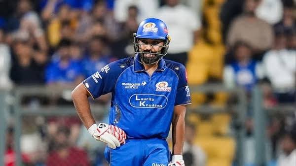 ykulnu's tweet photo. Sone accounts are posting that Rohit will not play cricket for few months!!!!! 
I hope it’s not true. We are already in a end game for virat and rohit, we cannot handle this. https://t.co/yA4O45GORd