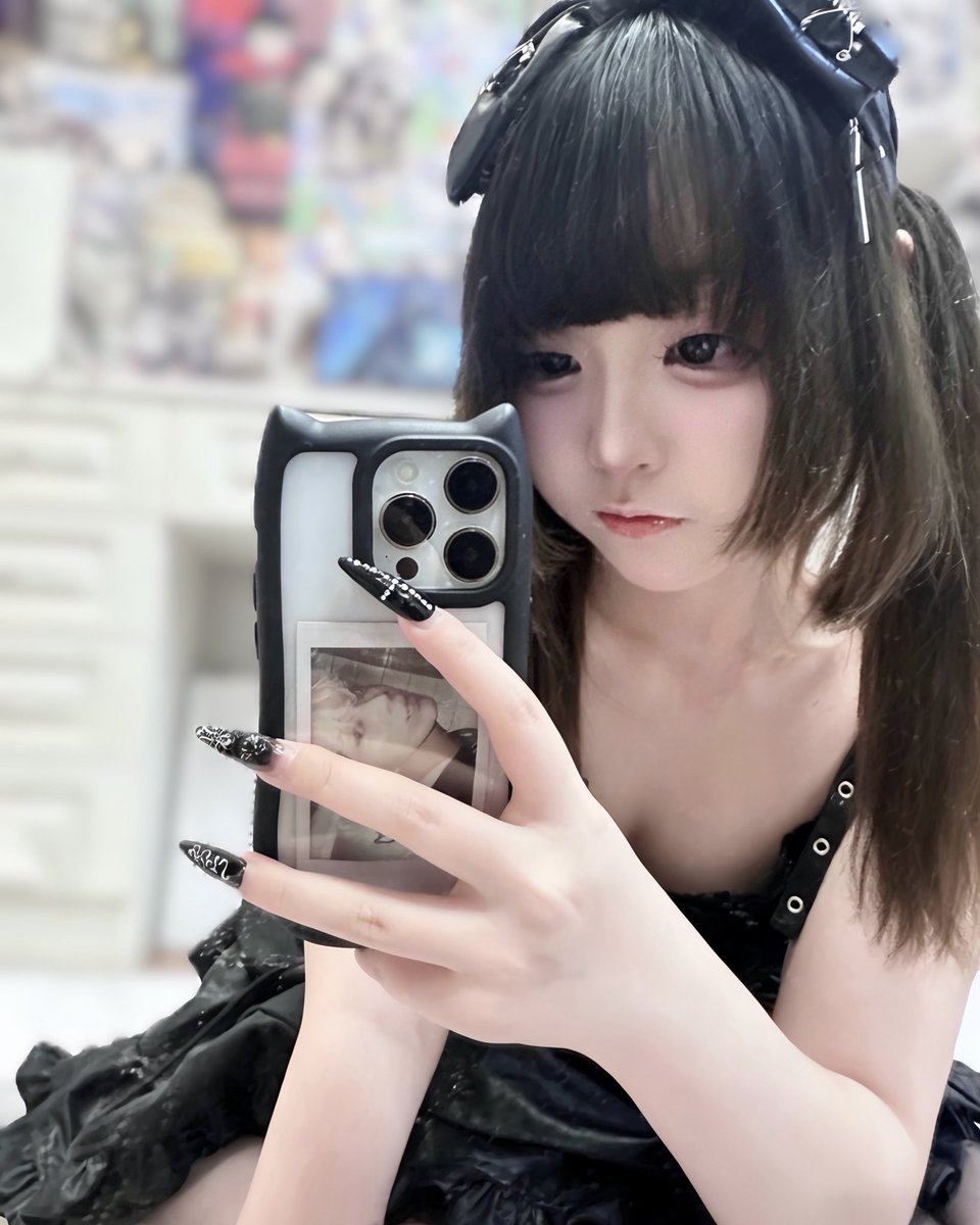 喜欢的人要及时吃掉 tweet media