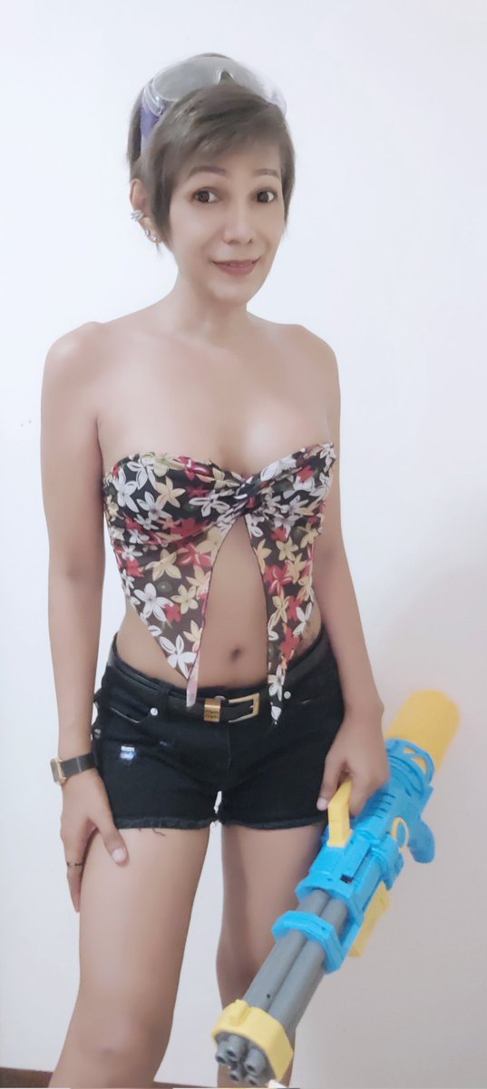 Nut ( ladyboy) tweet media