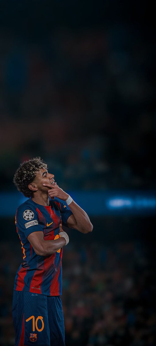 lynxchizzy's tweet image. Let's see your wallpaper here's mine.
#Yamal #Barcelona #Soccer