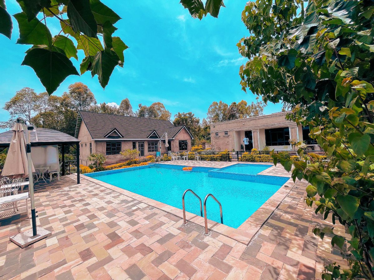 Grandeur In Silence🏘

#fyp #explorepage #hanningtonlundi #Maverick #exploremore #explore #everyonefollowers 

Cc: Tatu City