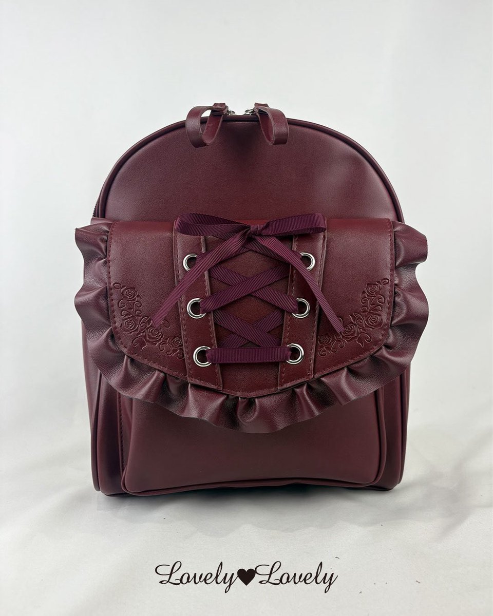 LovelyLovely_11's tweet image. ﾟ･:*†🥀4月新商品🥀†*:･ﾟ
⋆˚｡⋆୨୧˚ ♡夜ノ薔薇園リュック₊˚⊹ ♡ ⊹ 

LL-1041
color：BLK/WH/WIN
¥5,500（税抜）-.PU
W230*H280*D100mm

BASEや #GLM で販売予定𓂃 𓈒𓏸

発売開始までお待ちください✨️