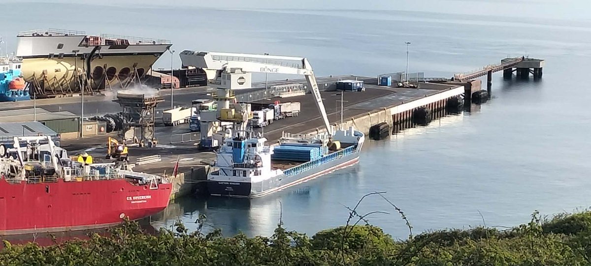 AytonJustyn's tweet photo. 🏭 No Incinerator 🏭 Boycott portland port 🇬🇧 Eastern Vanquish 🇬🇧 in #portland on 13/4/26. A General Cargo vessel. #weymouth #dorset #photography #shiplnpics #shipspotting #GeneralCargo #ships #shipping #EasternVanquish #Favershamshipping https://t.co/dithvQPqvS
