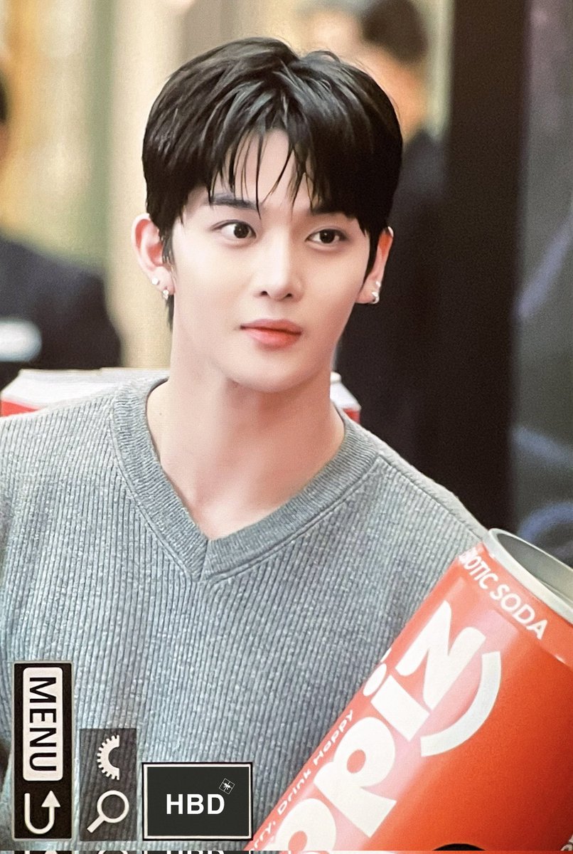 HappyBAEsDay's tweet photo. 260413 해피즈 팝업 🤍
#배진영 #BAEJINYOUNG #ベジニョン https://t.co/83OA0iRmYI
