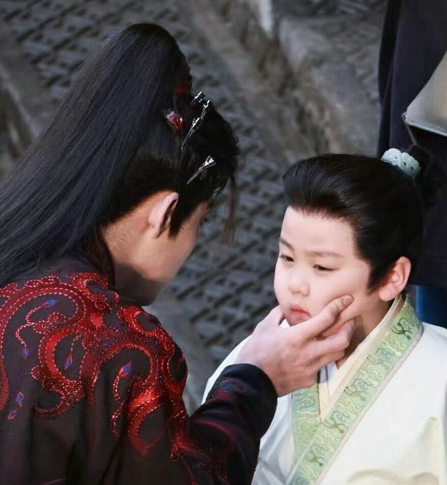 Dylan Wang Thai Fans tweet media