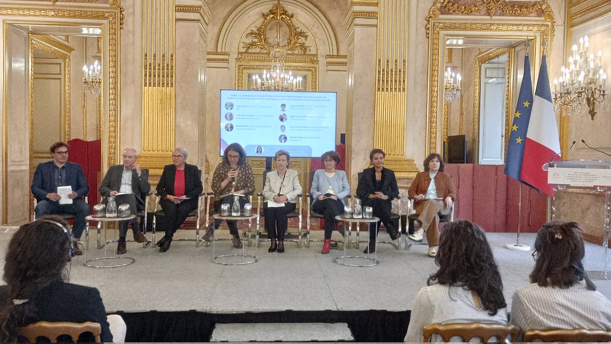 Jude D. #FreeBetty tweet media