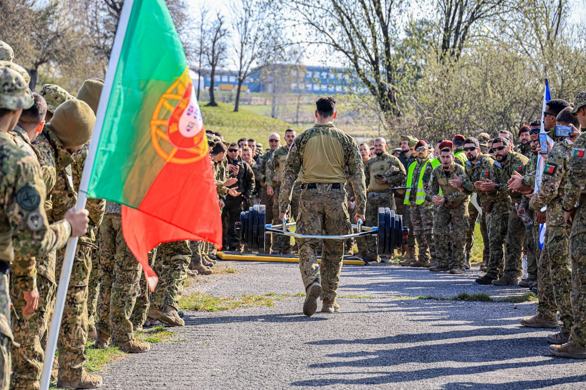 NATOTFSlovakia's tweet image. 💪🤝Kleščman Games 2026 unite MN BDE TF SVK units in a tough multinational competition focused on teamwork, trust &amp;amp; resilience.
Physical challenges + military skills strengthen cohesion and true camaraderie.
🇸🇰🇨🇿🇵🇹🇷🇴🇸🇮🇪🇸
#wearenato #NATO #strongertogether
