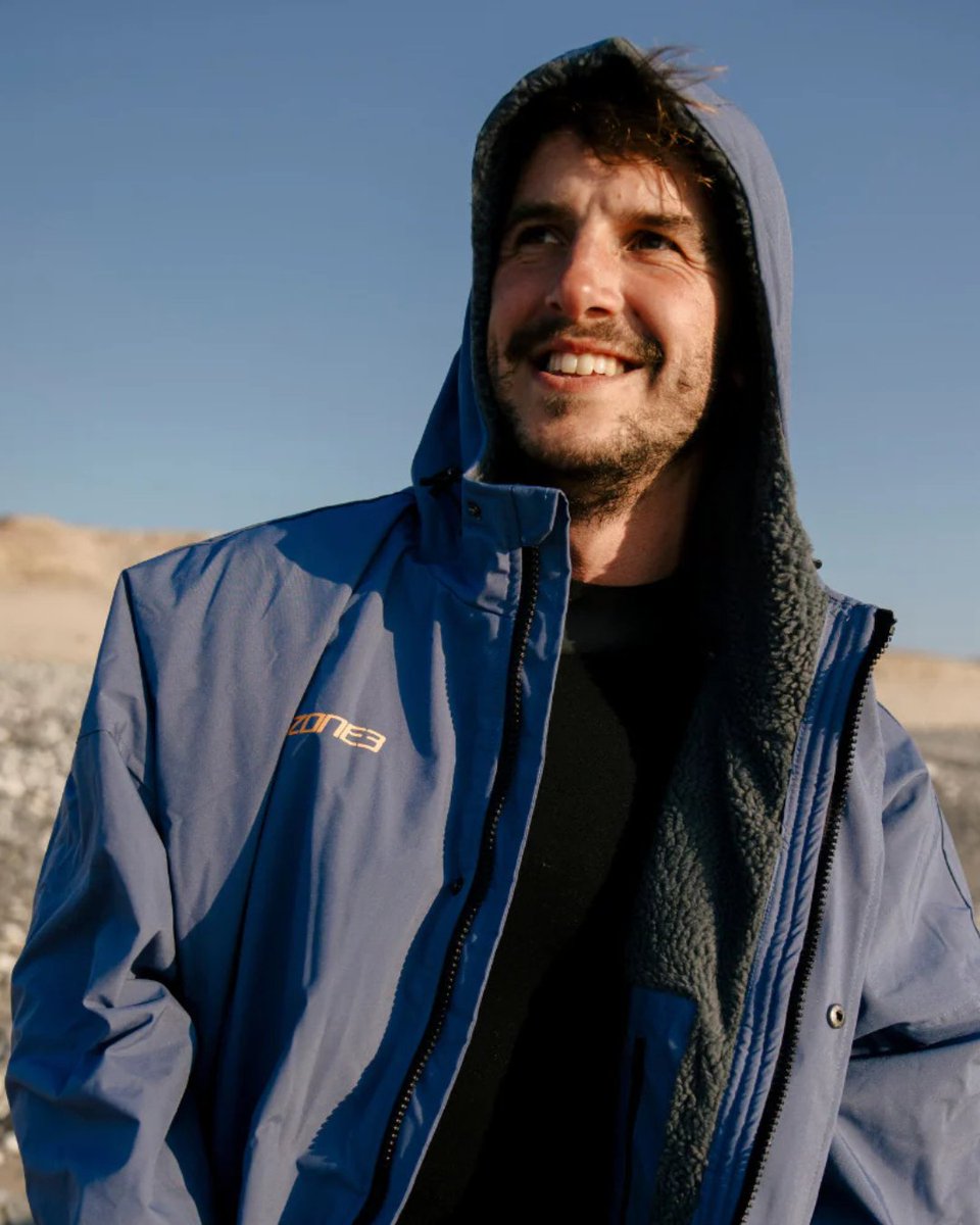 ProSwimwear's tweet image. Designed for extreme conditions, the Zone3 Thermo-Tech Changing Robe delivers unmatched warmth, protection, and functionality 🌊

Use code SV15 for 15% off at checkout: ow.ly/sqGL50YGmsA

#proswimwear #zone3 #parka #swimming #swimmers