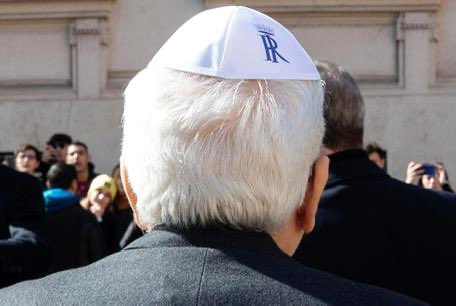 Fatemi un elenco dei politici in ue che sono al servizio di Israele 

Inizio io