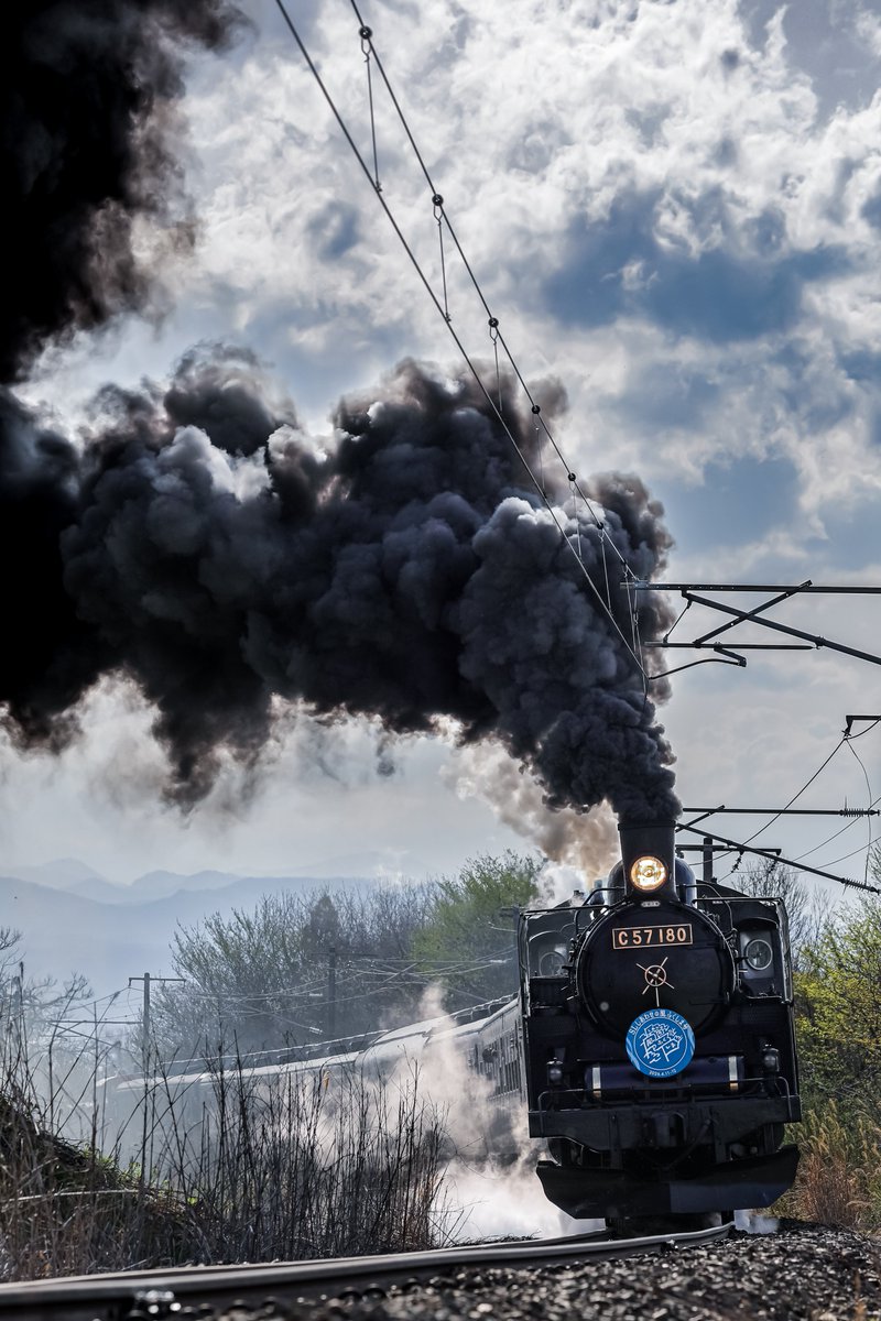 5531Kazuo's tweet photo. 2026/04/11  磐越西線  C57180 SLしあわせの風ふくしま号
アレレな煙 https://t.co/2TiZ1S0UyU