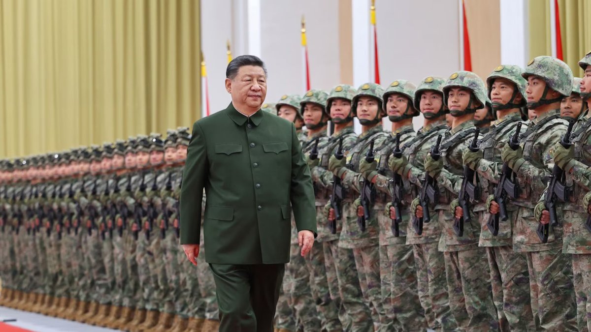itswpceo's tweet photo. 🇨🇳China says it cannot accept any country acting as a world judge or the world’s policeman.

🇨🇳Chinese warn If you try to destroy China, you will destroy yourself.

Straits and canals under strong US influence & hegemony 

- 🇮🇷🇴🇲 Strait of Hormuz — Persian Gulf to Arabian Sea; ~20% of global oil trade; secured primarily by US 5th Fleet and Gulf allies.

- 🇲🇾🇮🇩🇸🇬 Strait of Malacca (and Singapore Strait) — Indian Ocean to South China Sea/Pacific; ~30% of global trade volume

- 🇾🇪🇩🇯 Bab el-Mandeb Strait — Red Sea to Gulf of Aden/Indian Ocean; gateway to Suez; US/allied naval operations.

- 🇪🇬 Suez Canal — Mediterranean to Red Sea; major container and energy traffic

- 🇪🇸🇲🇦 Strait of Gibraltar — Atlantic to Mediterranean; free US Navy access supported by bases.

- 🇵🇦 Panama Canal — Atlantic to Pacific; vital for US trade (~40% of US container traffic).