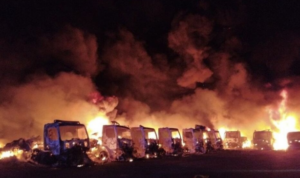 TracTerrorism's tweet image. #Anarchist Cell ‘Flamethrower’ Claims #Arson of 15-17 Refrigerated Trucks, in Stance against Animal Cruelty, at the Paris Terroirs Slaughterhouse in Houdan, Ile-de-France, #France
Read more: trackingterrorism.org/chatter/anarch…