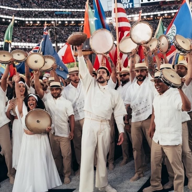 karolchella tweet media