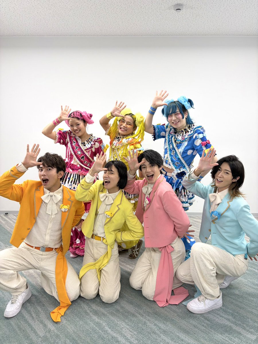 モナキ tweet media