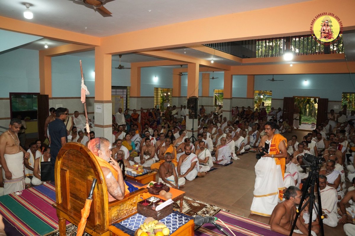 KanchiMatham's tweet image. Jagadguru Pujyashri Shankaracharya Swamiji inaugurated the Mahotsavam Bhavan at Bharadwaja Ashram in Suliya, Karnataka (11 April, 2026) #kamakoti #shankaracharya #karnataka