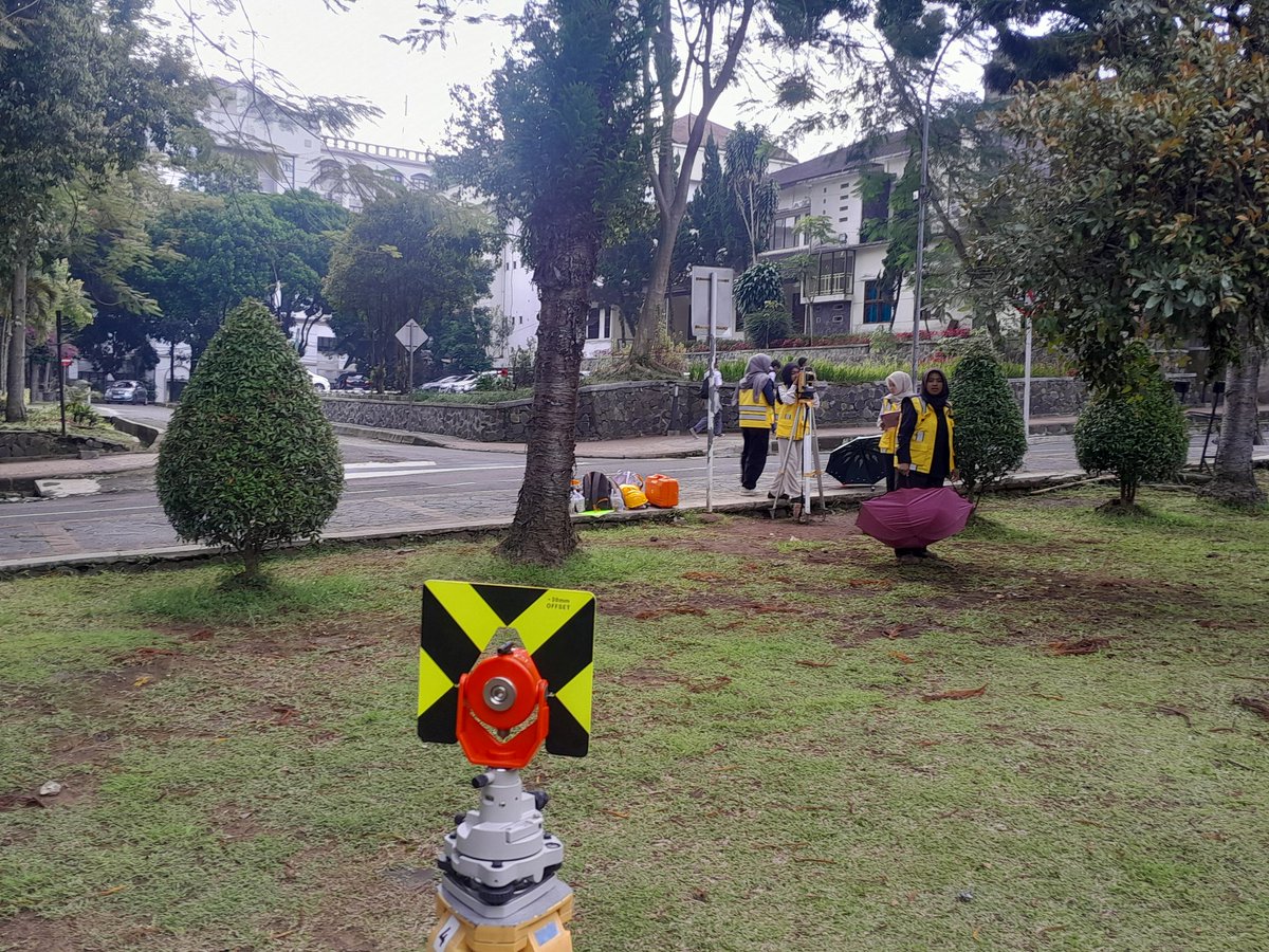 swf²⁵ tweet media