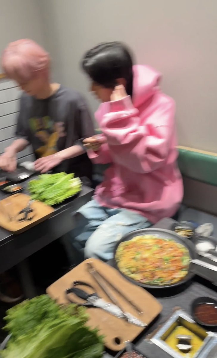 ㅇㄱㅅ tweet media