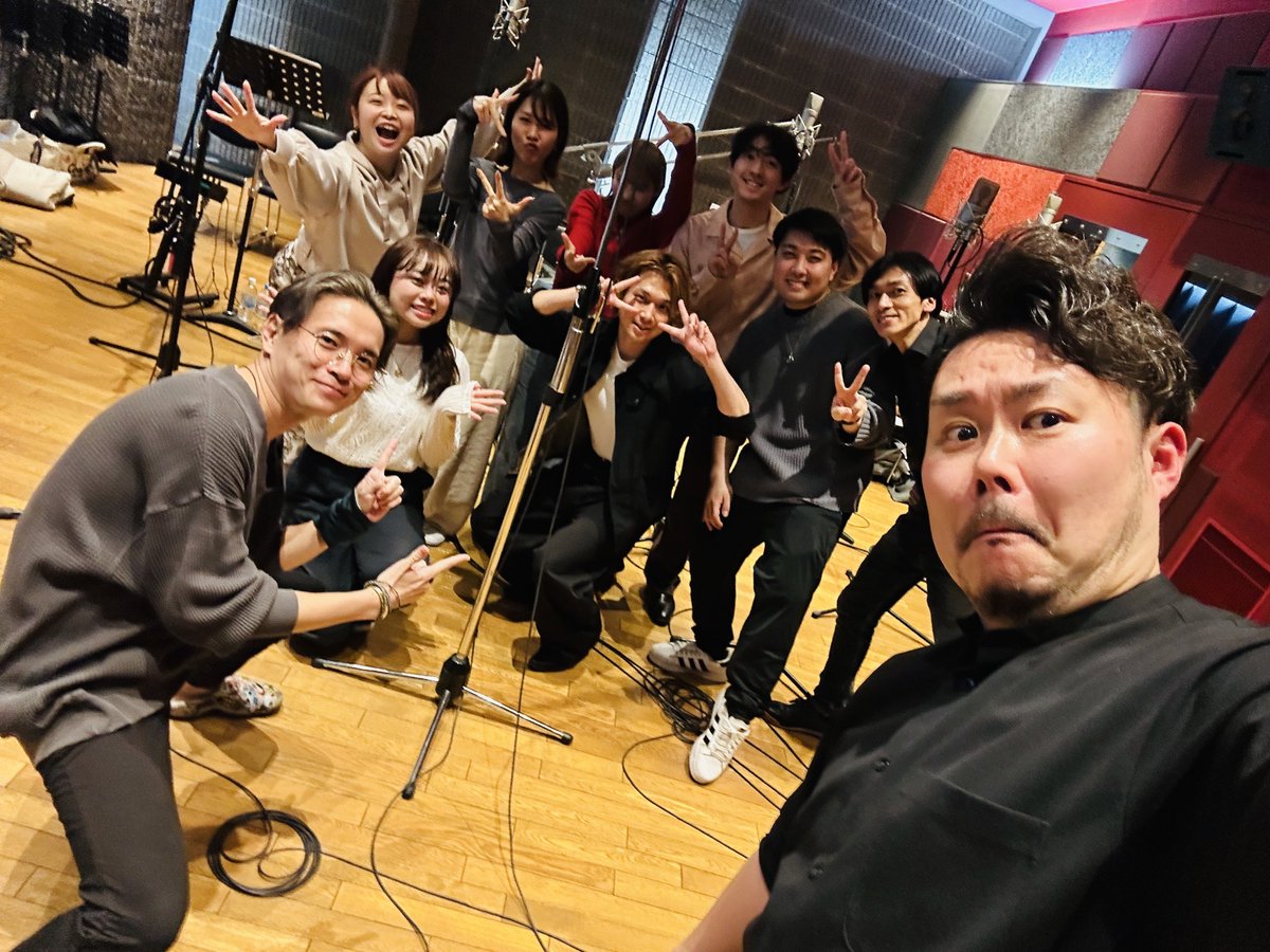 弊社、歌人三昧サマディ、コーラスを担当させていただきました！
昨日より放送開始した日曜劇場『GIFT』✨

音楽は林ゆうきさん！
楽曲がとにかくカッコよくて、レコーディングも楽しく歌わせていただきました✨

そしてストーリーがとても面白い！
一緒に放送を楽しめたら嬉しいです!
#日曜劇場ギフト