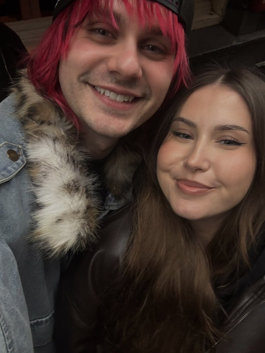 faustyna⭐️on tour tweet media