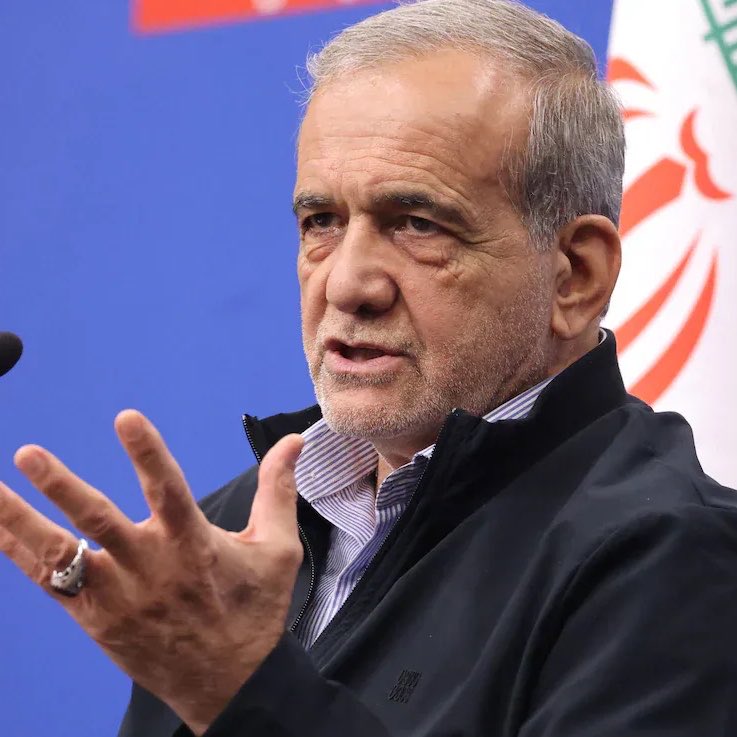 Swizzyoni's tweet photo. In response to the blockade, Iran's parliament speaker says the country will not "surrender under threats" and the IRGC says any military vessels approaching the Hormuz strait will be "dealt with severely"

#Pakistán #IranWar‌ #IranIsraelWar #Israël https://t.co/Txu4c77c4L