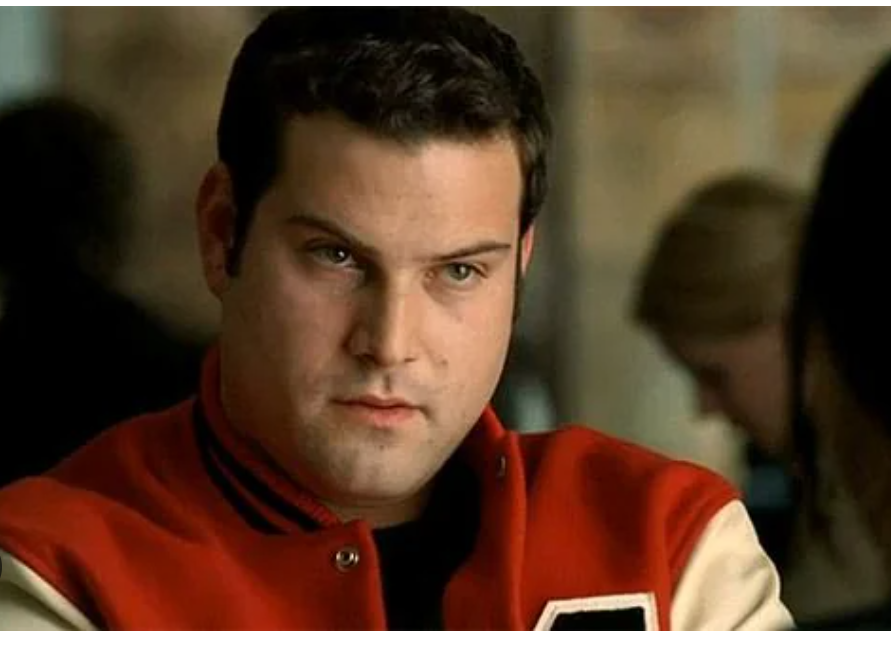puppappu's tweet photo. @wwxwashere Karofsky in Glee. Yes it was over ten years ago, yes it was goddamn GLEE. But I will die on this hill now and forever https://t.co/4GH0YhQCMk