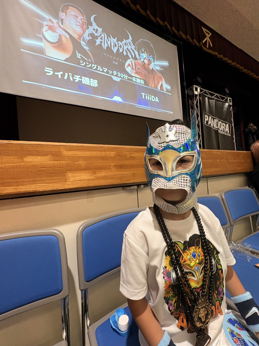 akira4112020's tweet image. バースディボーイ🥳✨4/11
誕生日当日に推しの試合が見れるなんて
最高でしたな🩵🤍
のんびりしすぎて売店行けずやったけど
最後写真撮れてよかった‼︎🫶🏽
#PANDORA
#紫焔