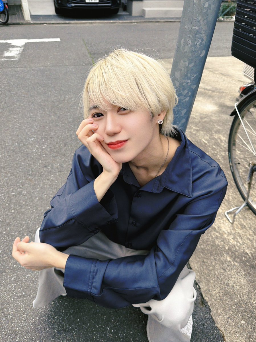 ましろ tweet media