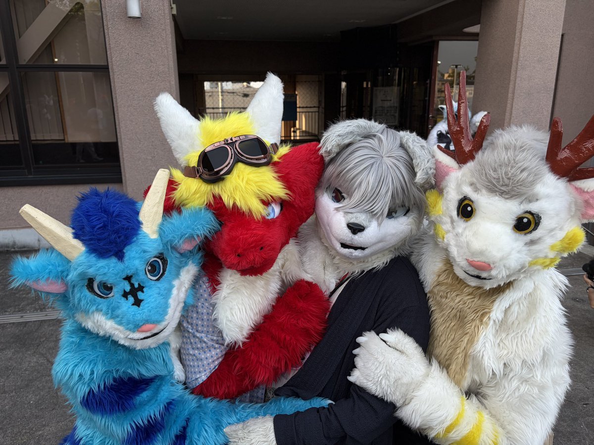 ニッチー tweet media